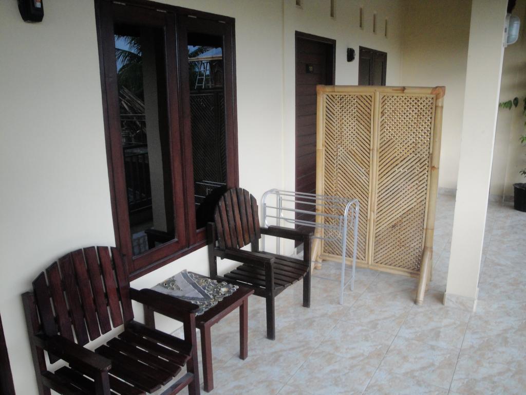 Puji Homestay Mataram Luaran gambar
