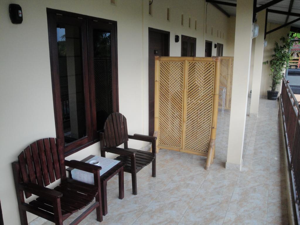 Puji Homestay Mataram Luaran gambar