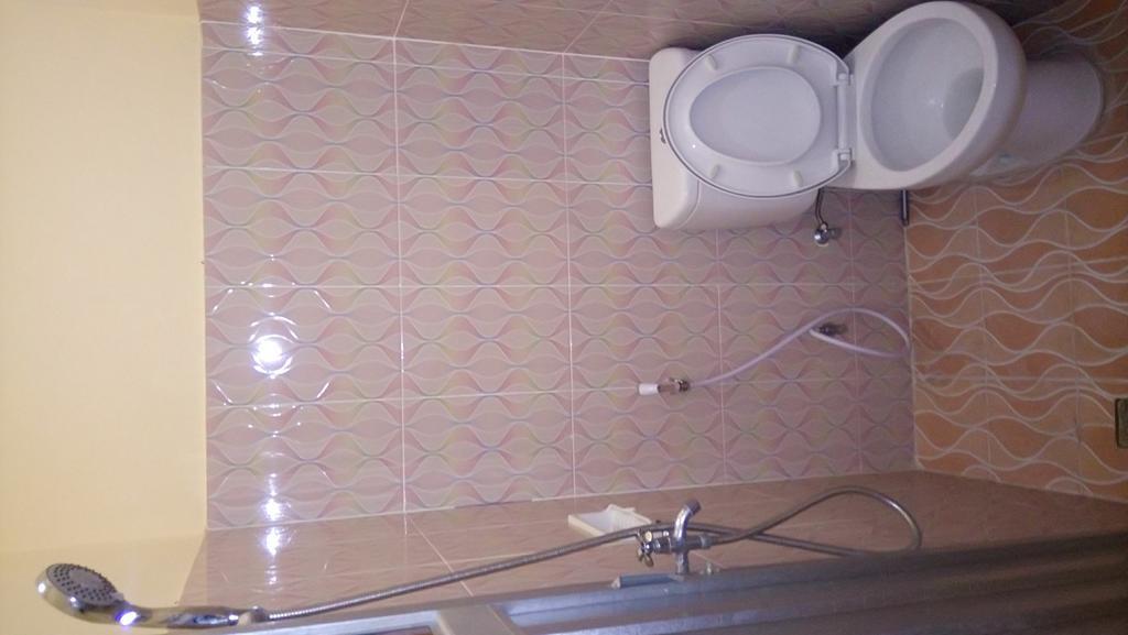 Puji Homestay Mataram Luaran gambar