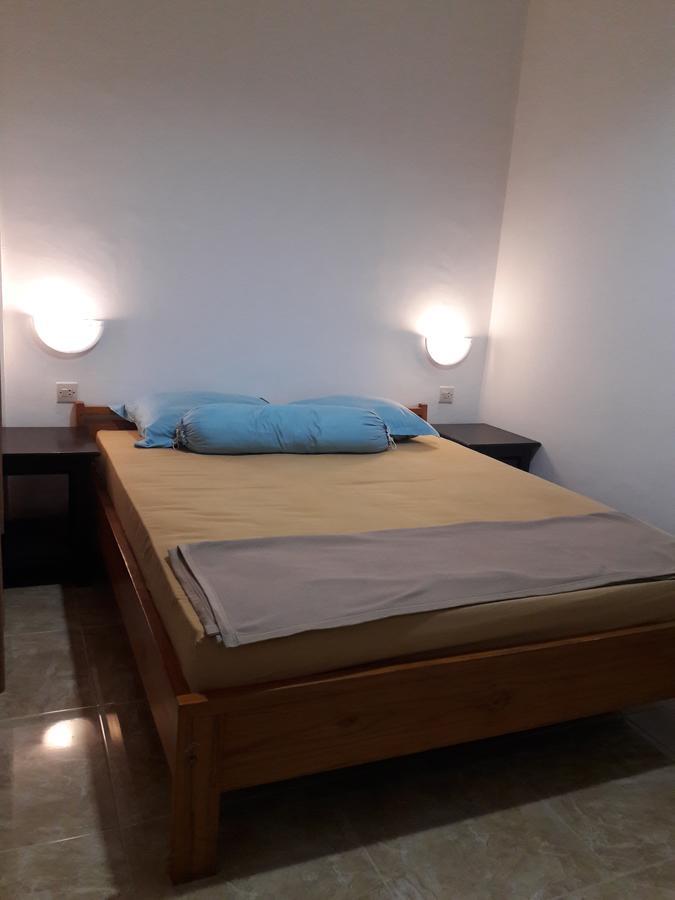 Puji Homestay Mataram Luaran gambar