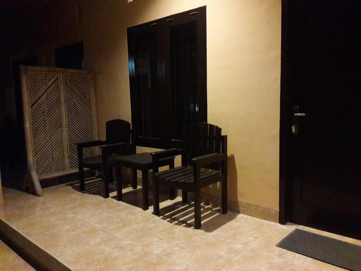 Puji Homestay Mataram Luaran gambar